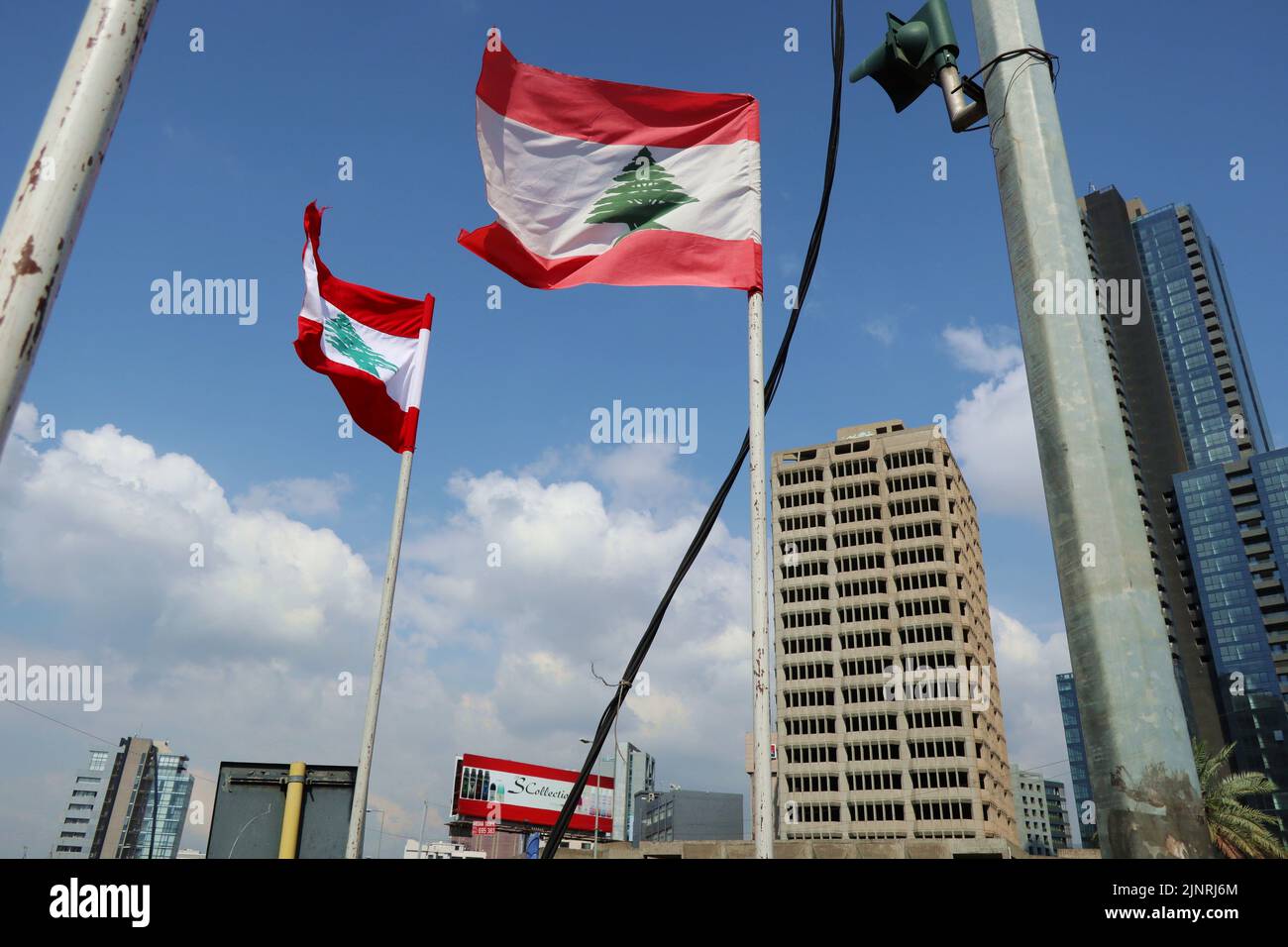 Lebanese flags seen in Beirut, Lebanon, August 9 2022.  (Photo by Elisa Gestri/Sipa USA). Stock Photo