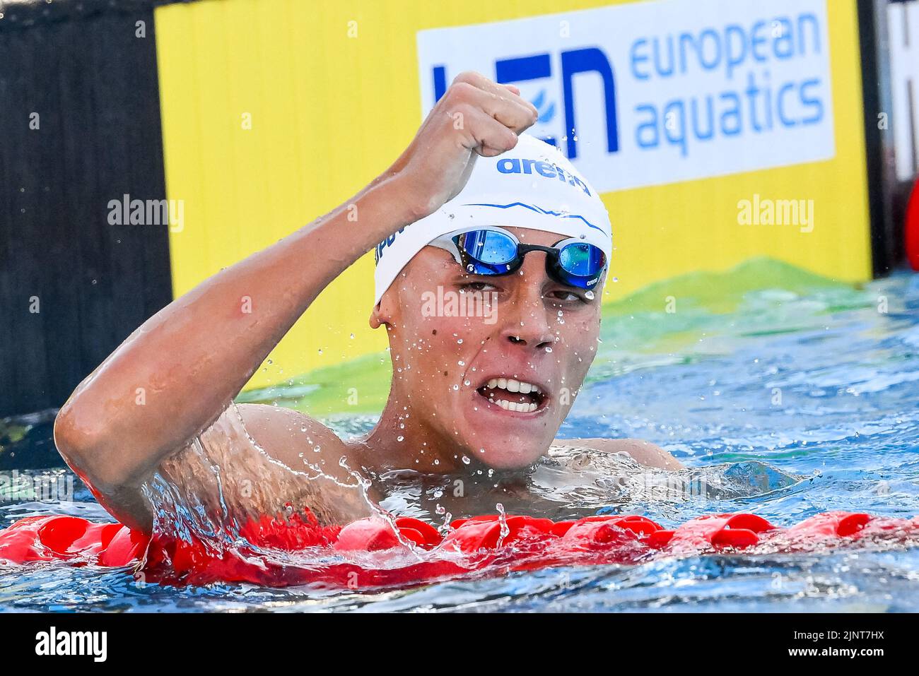 David popovici world record hi-res stock photography and images - Alamy