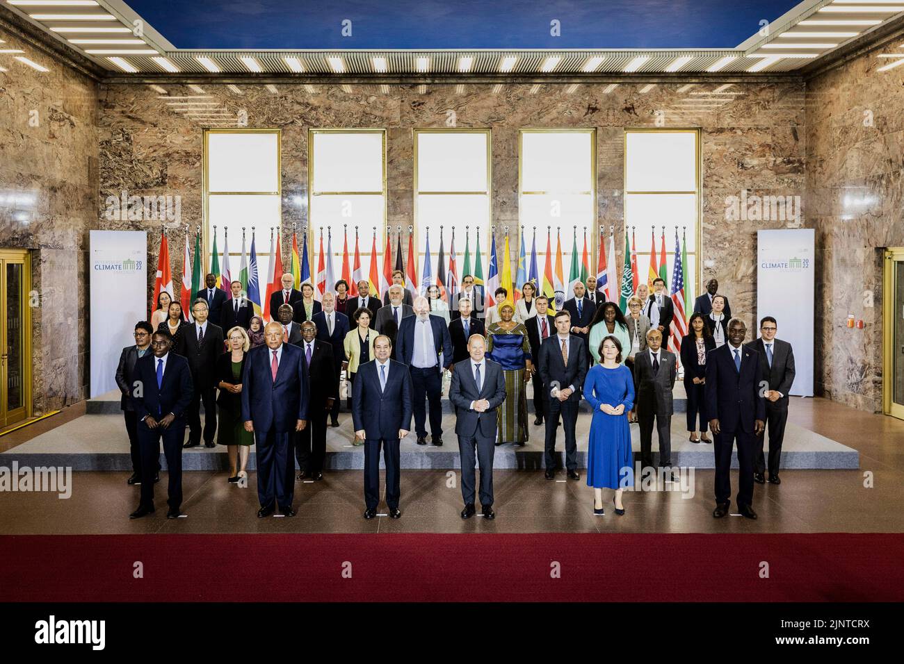 Family photo, taken as part of the Petersberg climate dialogue at the ...