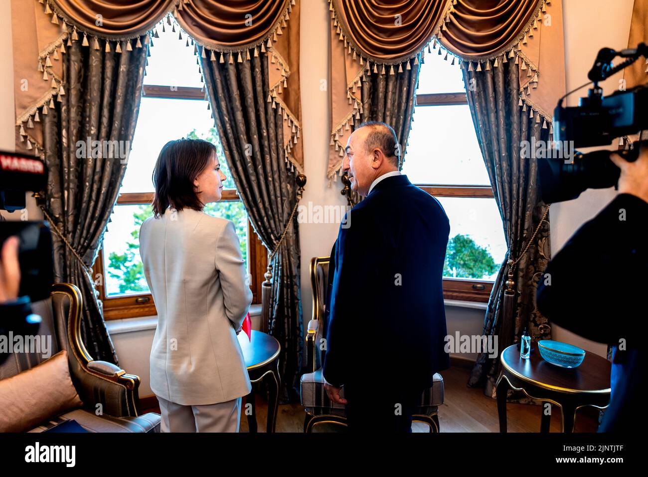 Federal Foreign Minister Annalena Baerbock in talks with Turkey's Foreign Minister Mevluet Cavusoglu in Istanbul, July 29, 2022. Copyright: Leon Kuegeler/photothek.de Stock Photo