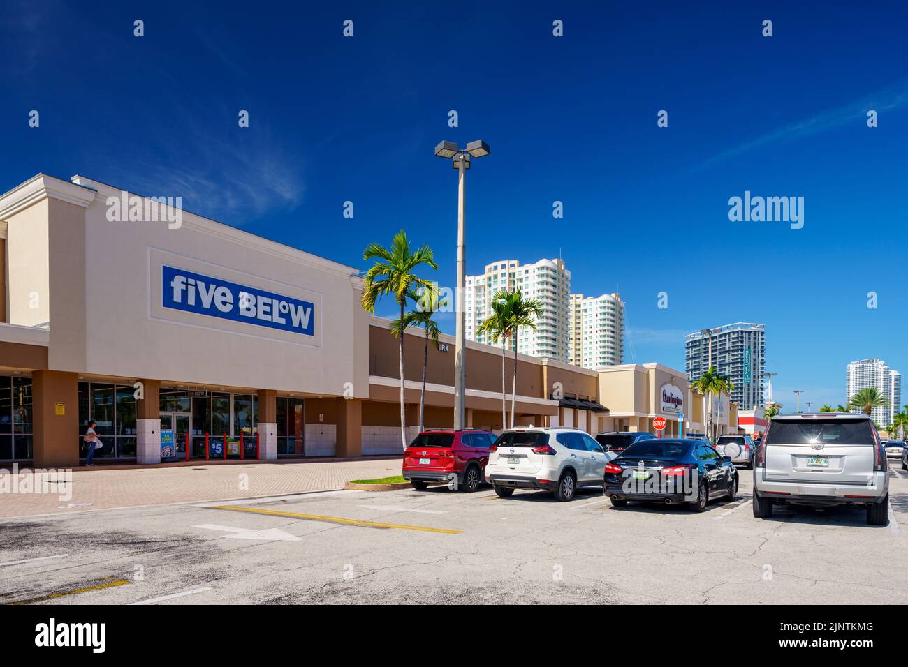 Hallandale Beach, FL, USA - July 31, 2022: Five Below five dollars or less store in Hallandale RK Shopping Center Stock Photo