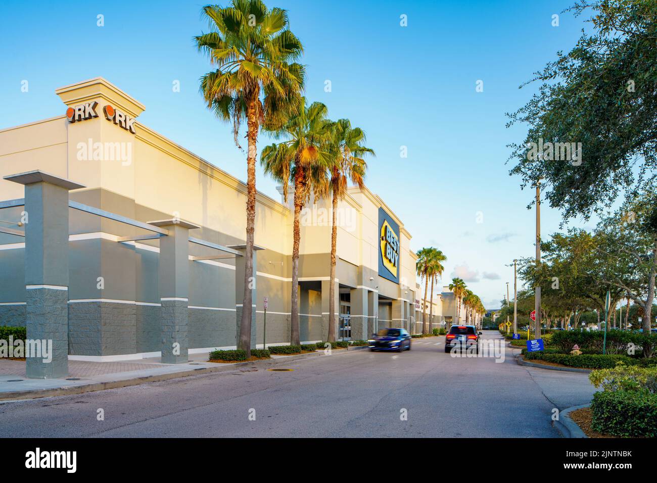 Stuart, FL, USA August 6, 2022 RK Center Pineapple Commons Best Buy