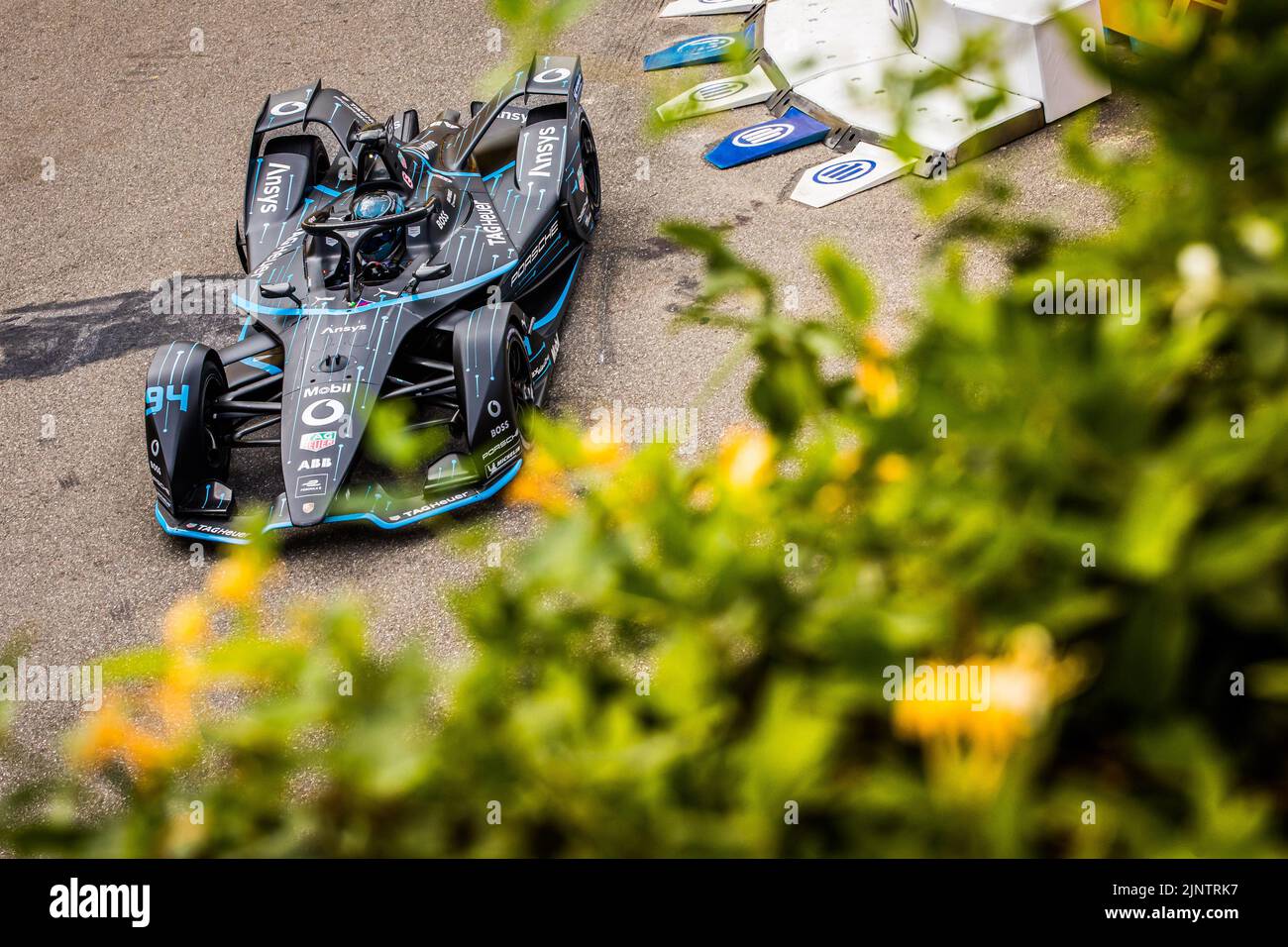 94 WEHRLEIN Pascal (ger), TAG Heuer Porsche Formula E Team, Porsche 99X Electric, action during the 2022 Seoul ePrix, 10th meeting of the 2021-22 ABB FIA Formula E World Championship, on the Seoul Street Circuit from August 12 to 14, in Seoul, South Korea - Photo Bastien Roux / DPPI Stock Photo