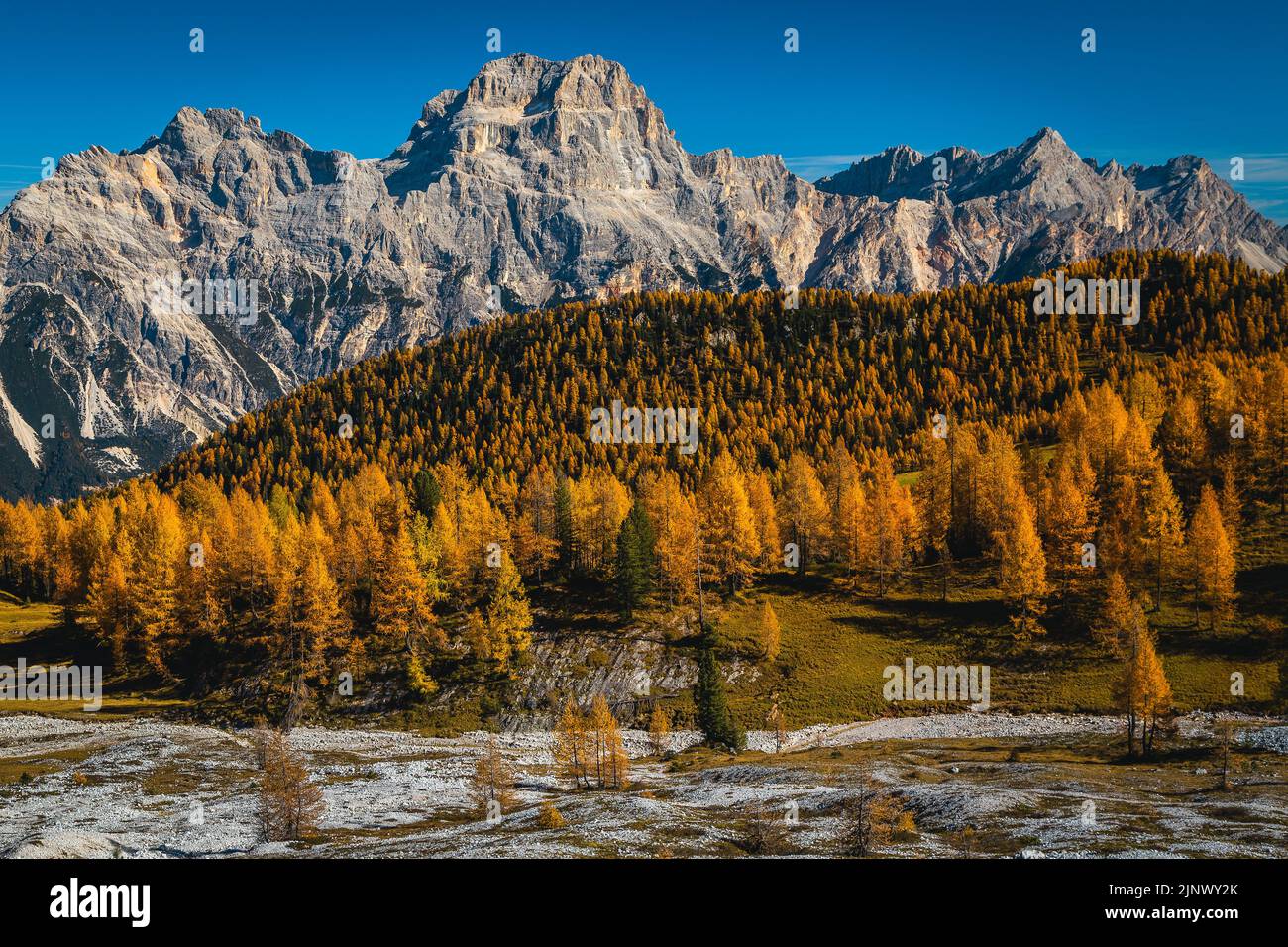 Beautiful landscape italy dolomites hi-res stock photography and images ...