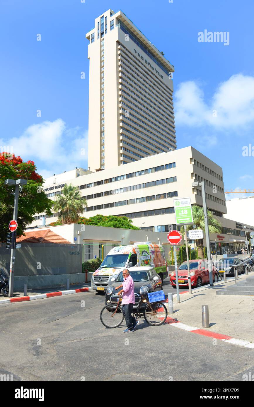 Shalom Meir tower in Tel-Aviv, Israel. Stock Photo
