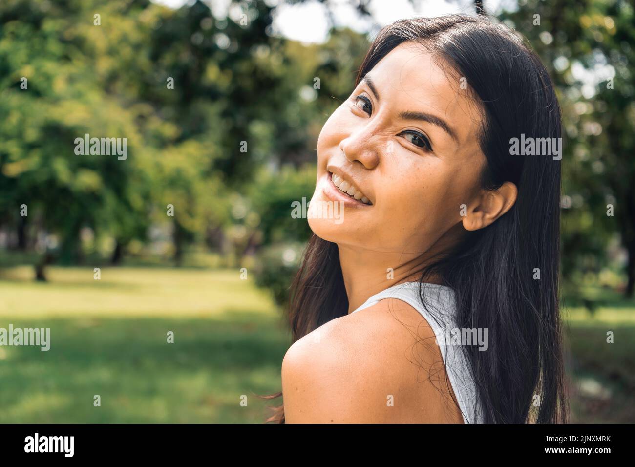 Beautiful attractive asian woman chinese hi-res stock photography and ...