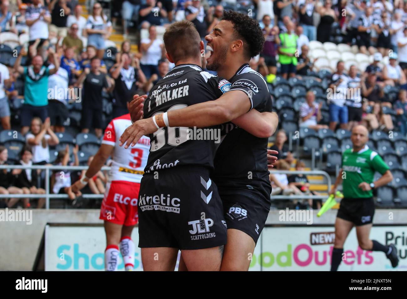 Jack Walker #36 of Hull FC celebrates his try to make it 4-0 in ,  on 8/14/2022. (Photo by David Greaves/News Images/Sipa USA) Stock Photo