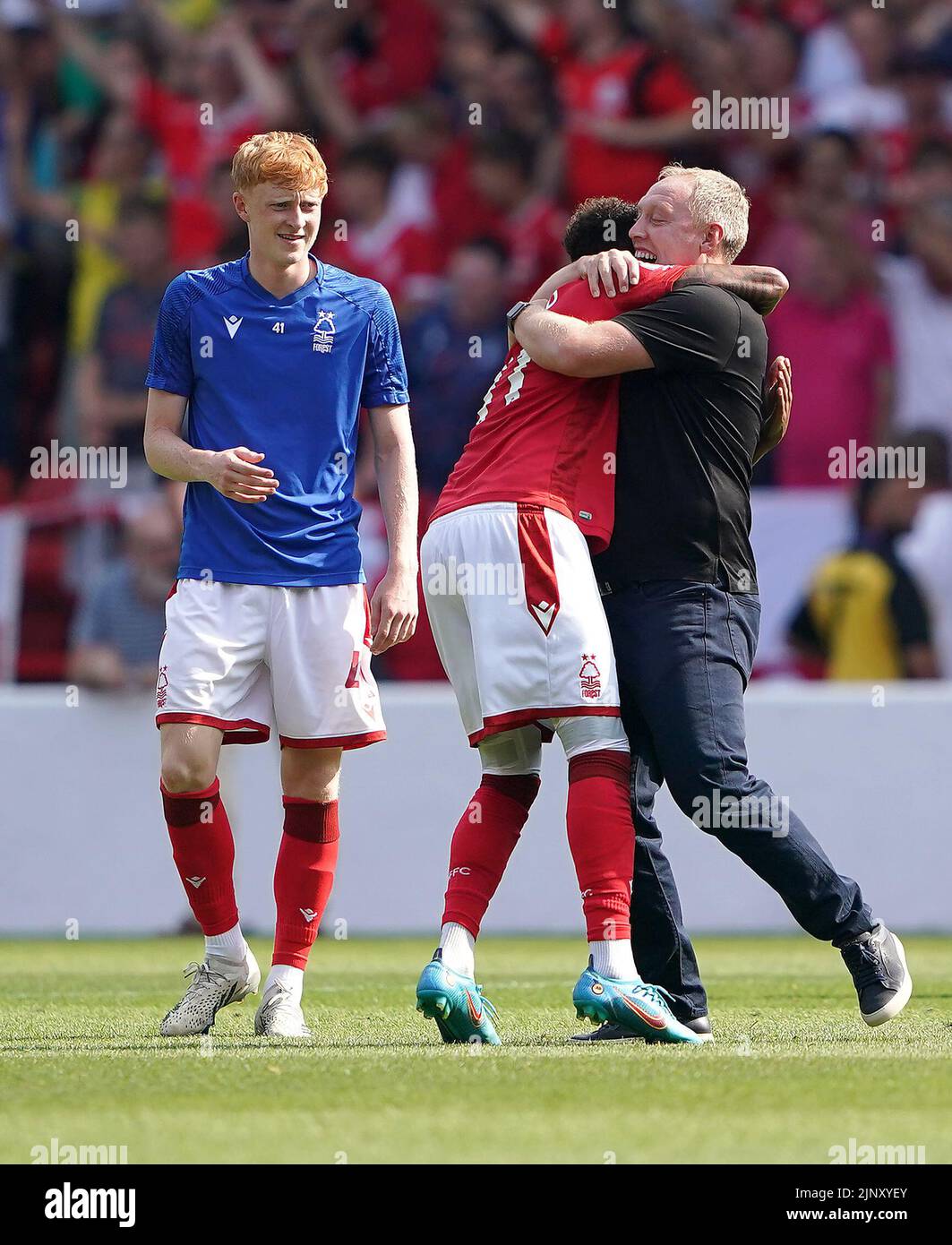 Nottingham Forest manager Steve Cooper (right) and Jesse Lingard