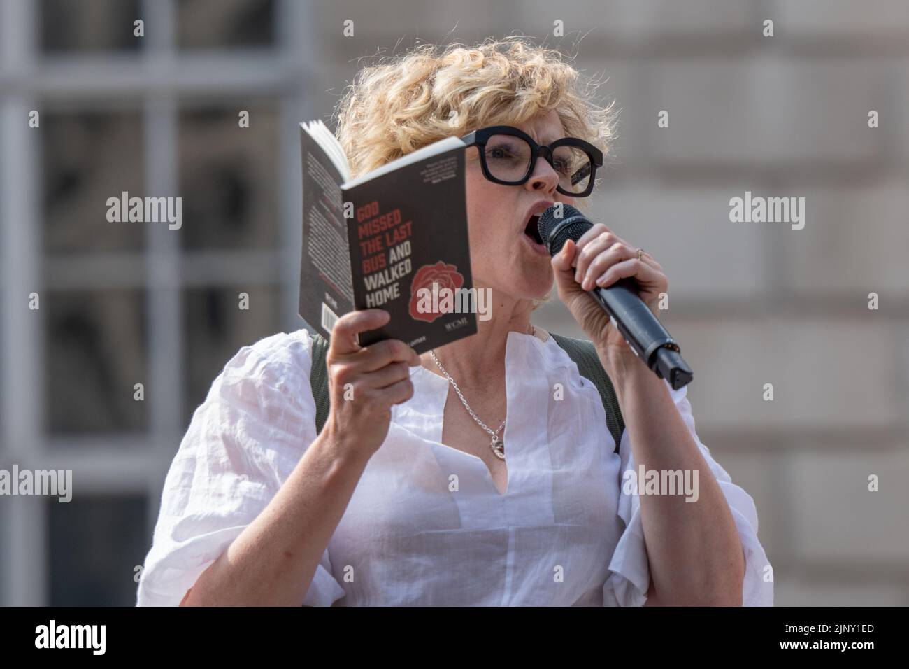 Actor Maxine Peake in Manchester, UK reads poem supporting workers rights. 14th Aug 2022. Peterloo March  Marchers Assembled at Piccadilly Gardens, 12pm for 12.30pm set off to St Peter's Square. Followed by a Rally  after the march in St Peter's Square. Julian Assange film shown 6.30pm at Briton's Protection which has historic links to the Peterloo Massacre of 16 August 1819. The People's Assembly in Manchester is supporting the Peterloo march and rally and have been involved in some of the organising. It has been set up by The Word newspaper a Credit: GaryRoberts/worldwidefeatures.com Stock Photo