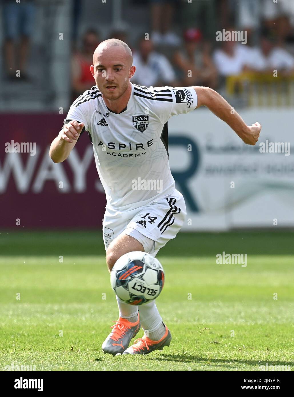 Eupen's Jerome Deom controls the ball during a soccer match between KAS Eupen and Royal Antwerp FC RAFC, Sunday 14 August 2022 in Eupen, on day 4 of the 2022-2023 'Jupiler Pro League' first division of the Belgian championship. BELGA PHOTO JOHN THYS Stock Photo