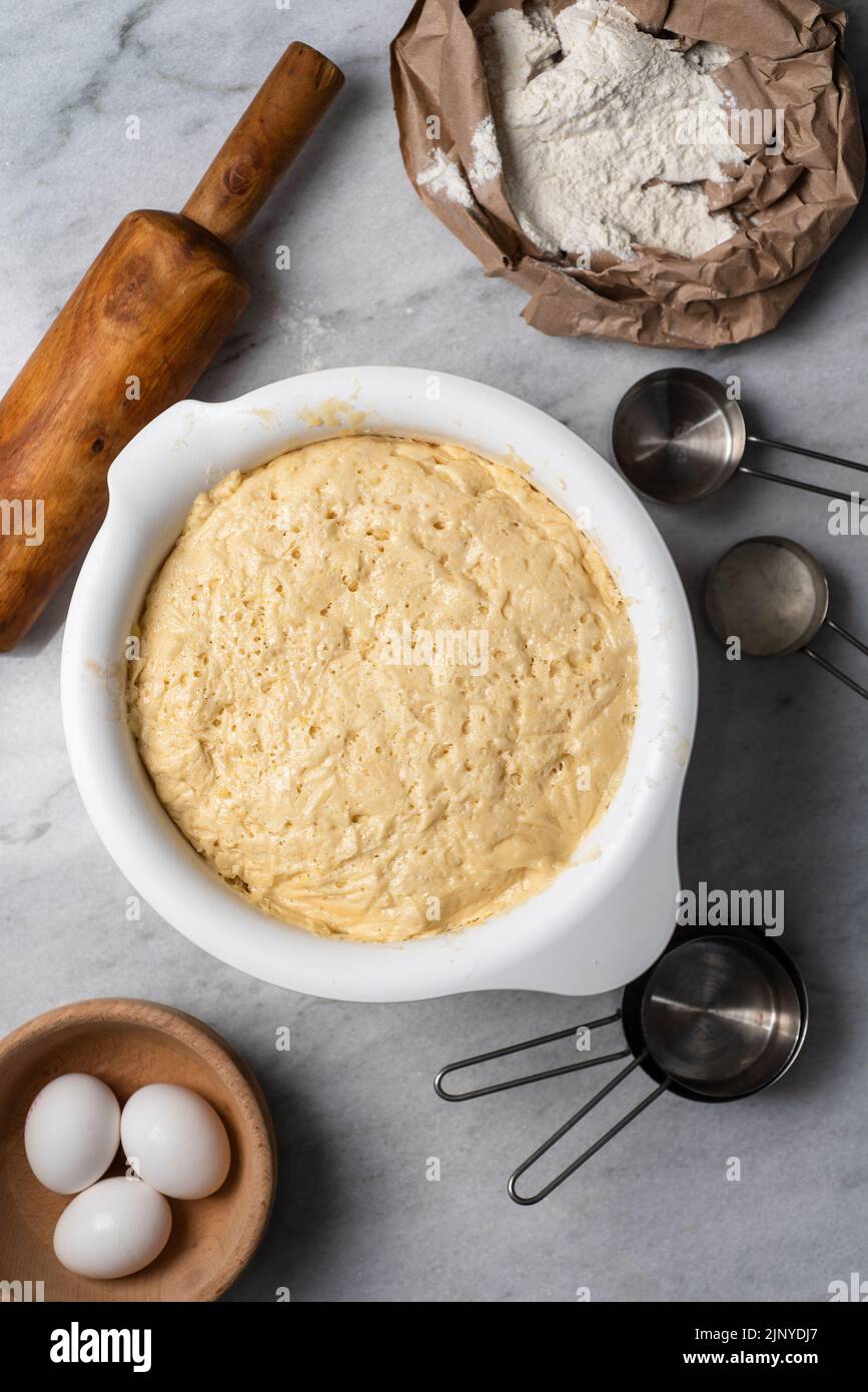 Raised yeast dough dough Stock Photo - Alamy