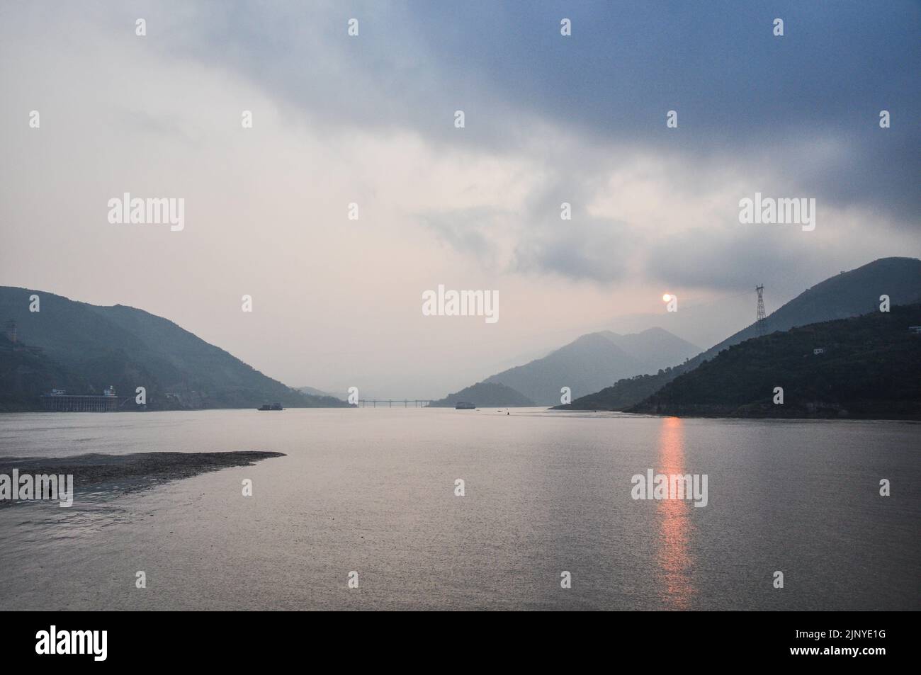 Yangtze River Cruise Stock Photo Alamy Yangtze River Cruise Stock Photo Alamy