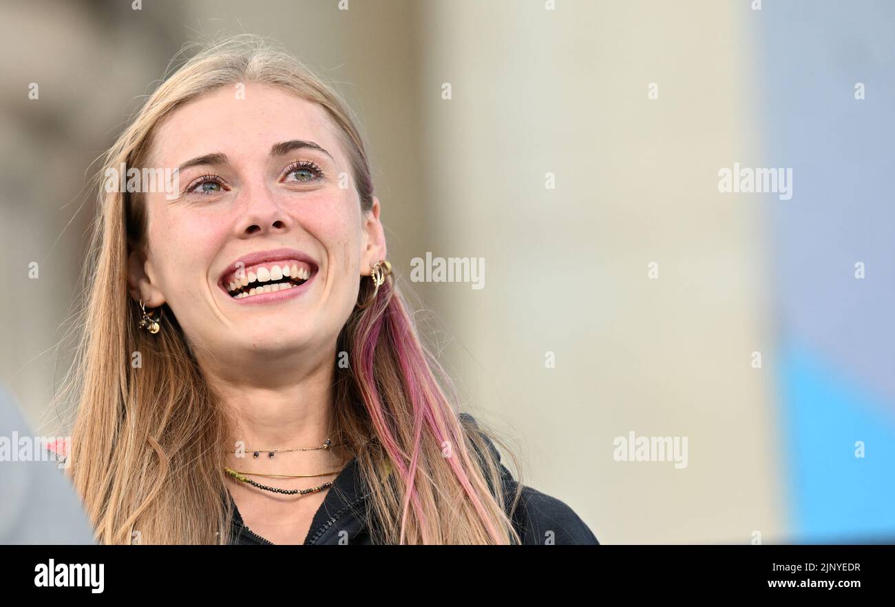 Hannah meul of germany hires stock photography and images Alamy