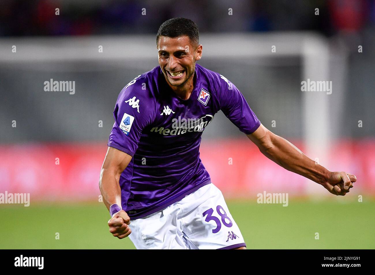 Florence, Italy. 14 August 2022. Rolando Mandragora of ACF Fiorentina  celebrates after scoring a goal during the Serie A football match between  ACF Fiorentina and US Cremonese. Credit: Nicolò Campo/Alamy Live News