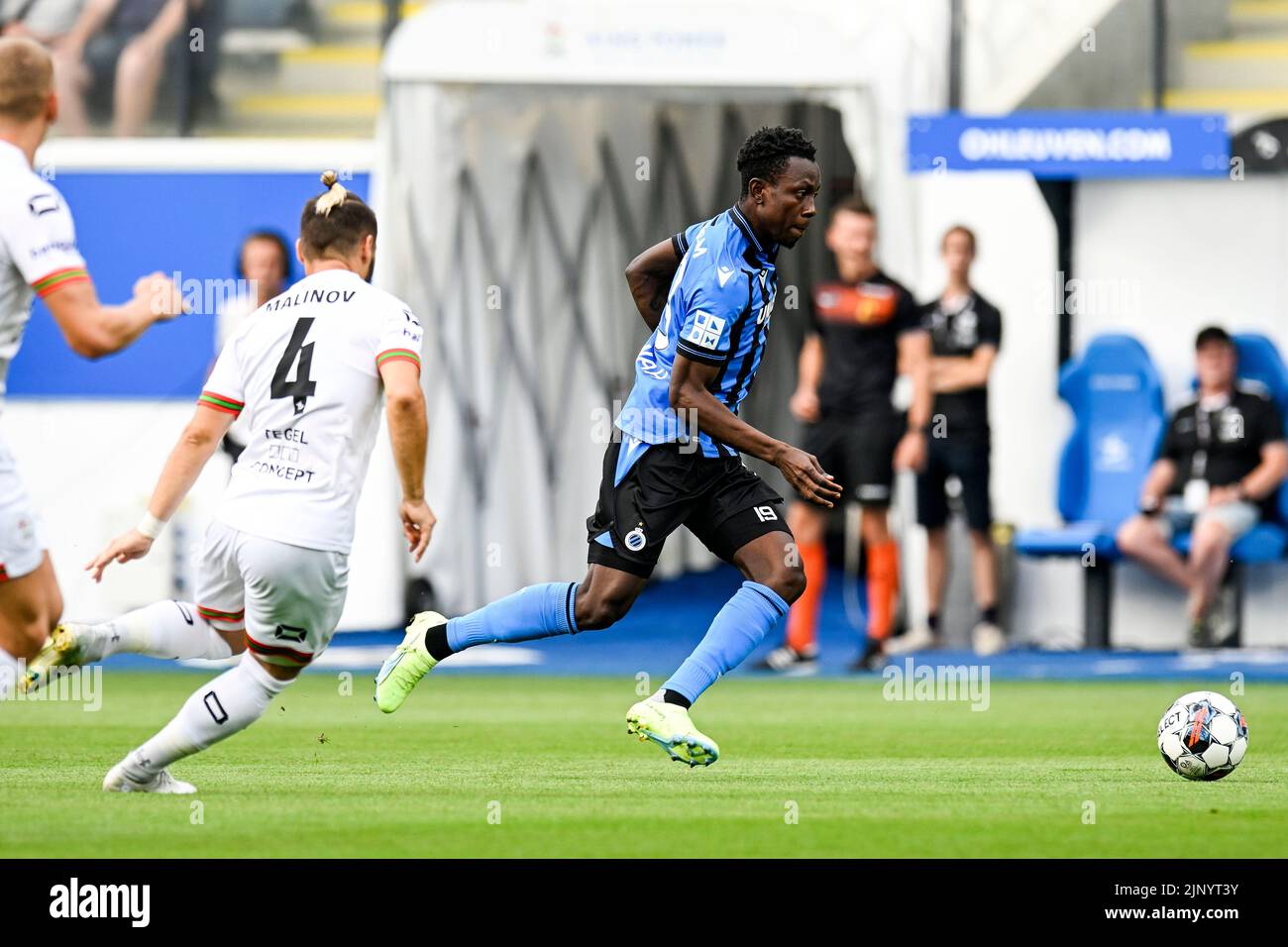 OHL's Kristiyan Malinov and Club's Kamal Sowah pictured in action