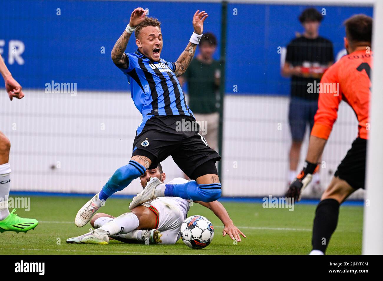 Club's Noa Lang provokes a penalty during a soccer match between OHL