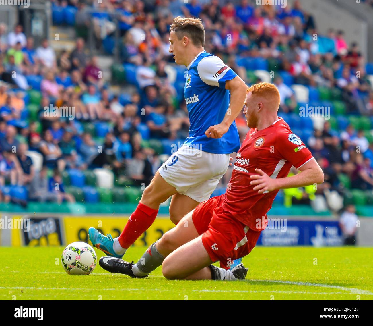 Joel Cooper in action Linfield Vs Portadown, Windsor Park Belfast