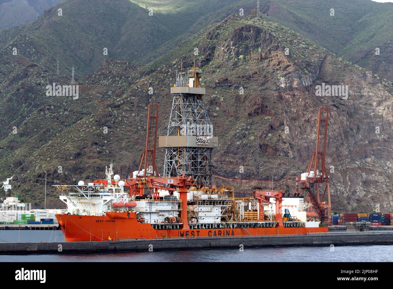 West Carina, a 60,000 ton drilling ship owned by Seadrill Carina Ltd, berthed at Santa Cruz, Tenerife, Canary Islands. Stock Photo