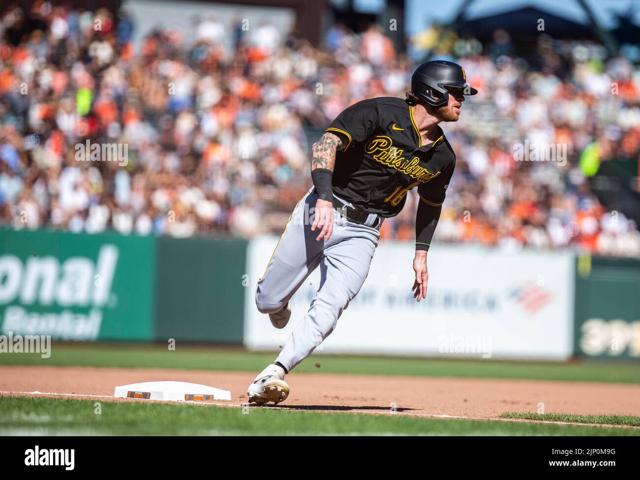 San Francisco, USA. August 14 2022 San Francisco CA, U.S.A. Pittsburgh left fielder Ben Gamel (18) rounds third heading for home during MLB NL west game between the Pittsburgh Pirates and the San Francisco Giants. The Giants beat the Pirates 8-7 at Oracle Park San Francisco Calif. Thurman James/CSM Credit: Cal Sport Media/Alamy Live News Stock Photo