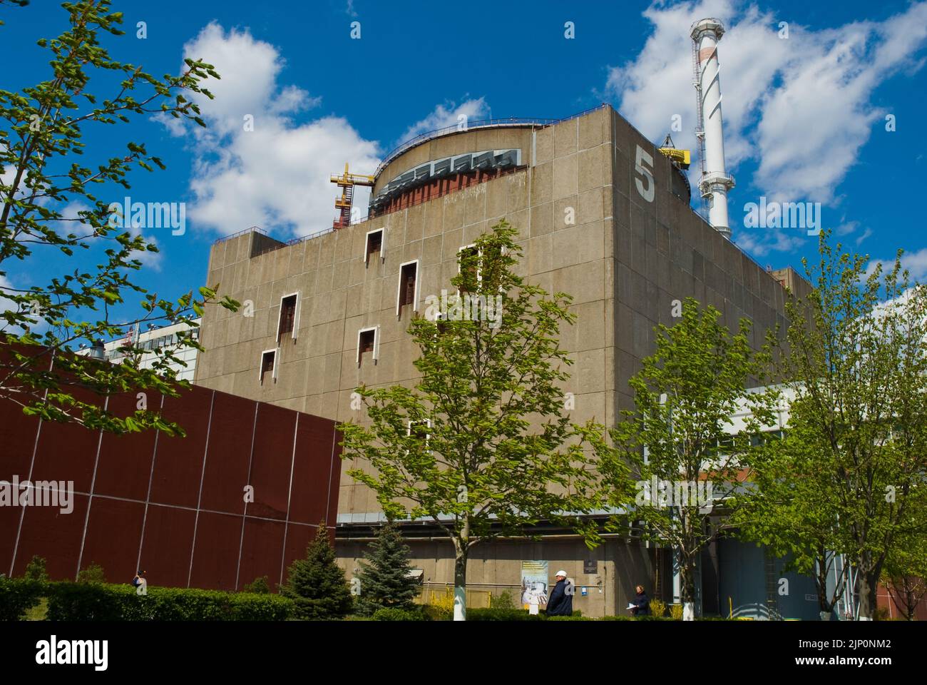 zaporozhye nuclear power plant occupation russian troops, zaporozhye nuclear power plant, zaporozhye nuclear power plant occupation russian troops att Stock Photo