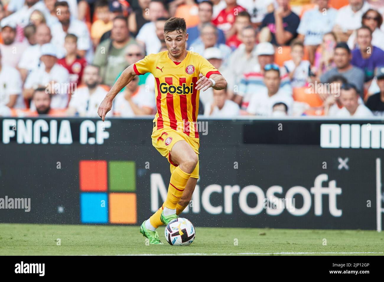 Valery fernandez hires stock photography and images Alamy