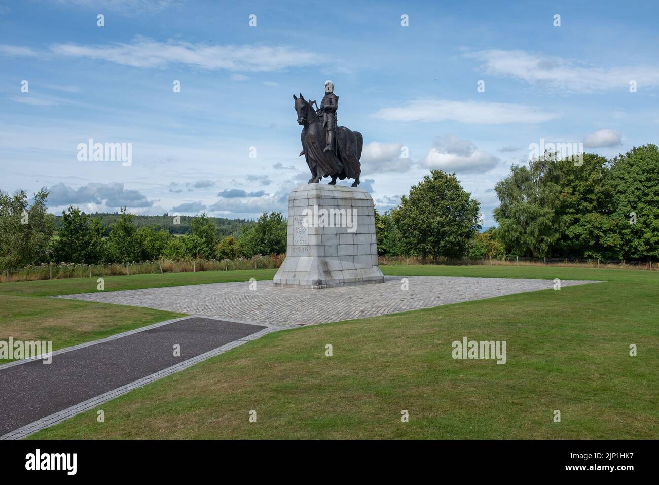 Bronze equestrian statue of Robert the Bruce on plinth at site of battle of Bannockburn. Stock Photo