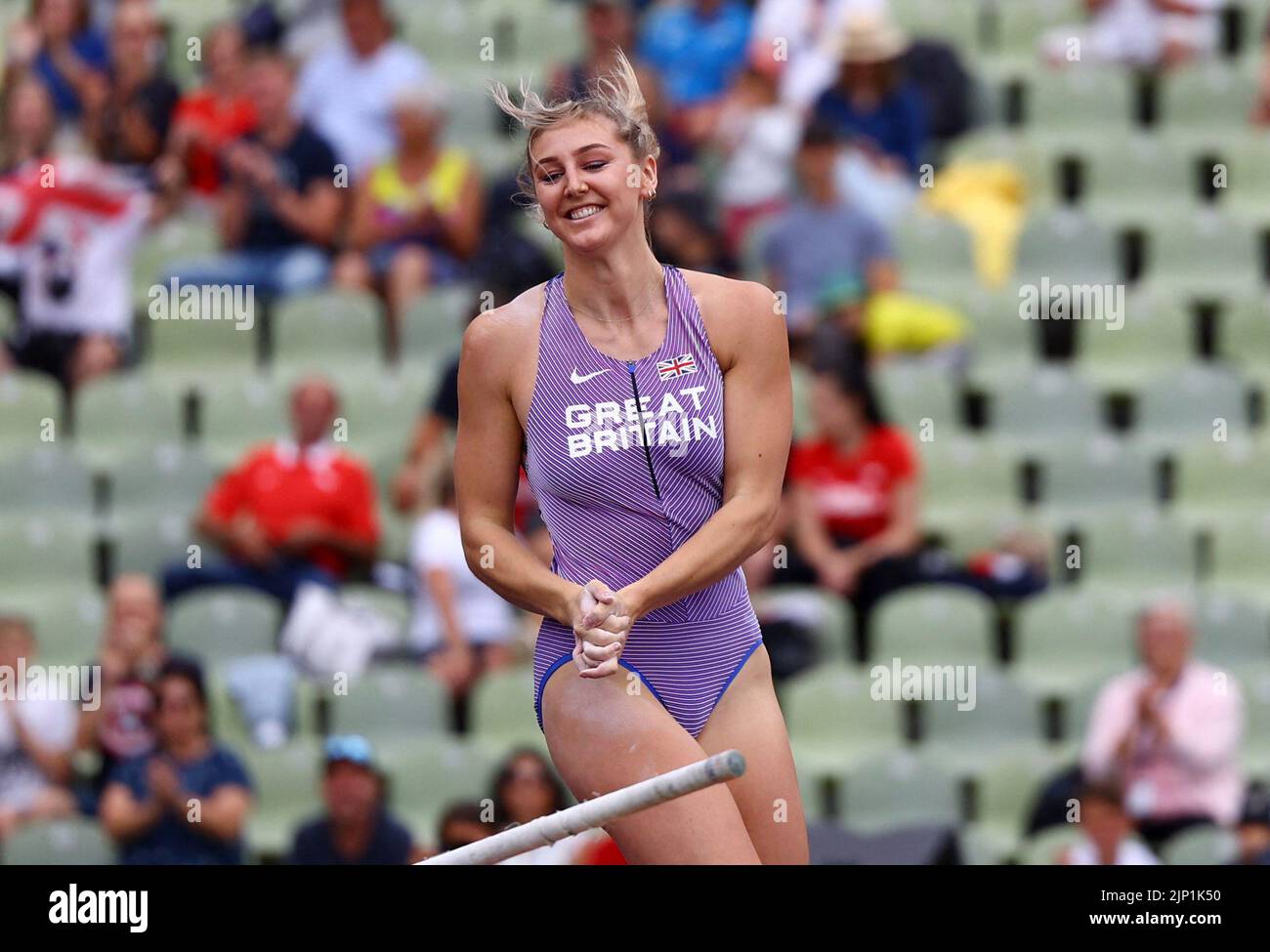 Molly caudery pole vault hi-res stock photography and images - Alamy