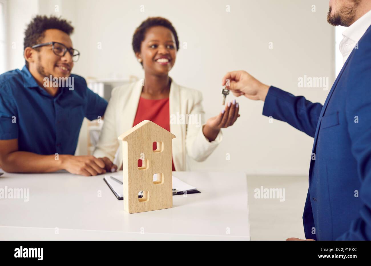 Real estate agent key african american hi-res stock photography and ...