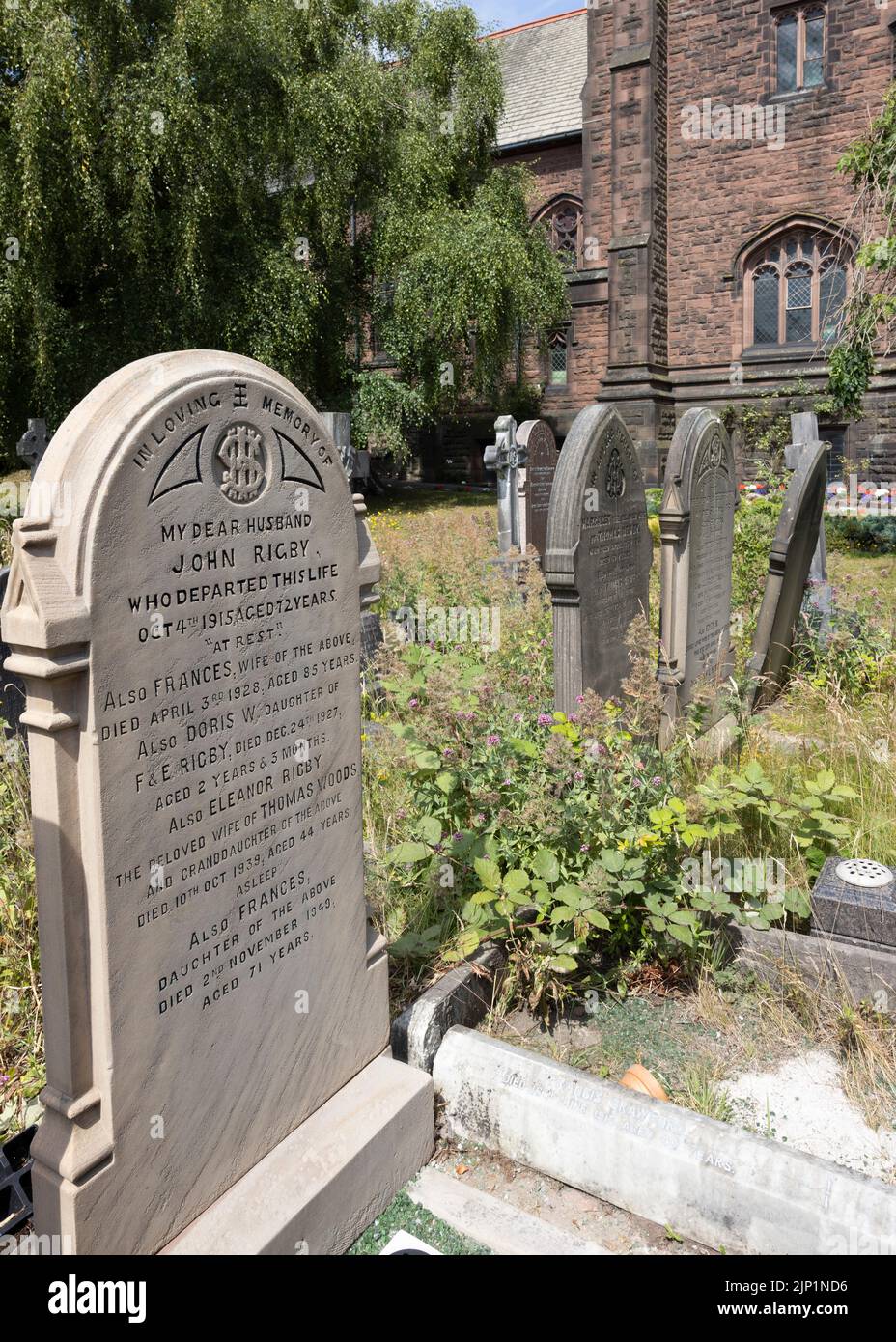 The grave of Eleanor Rigby in a Liverpool churchyard Stock Photo