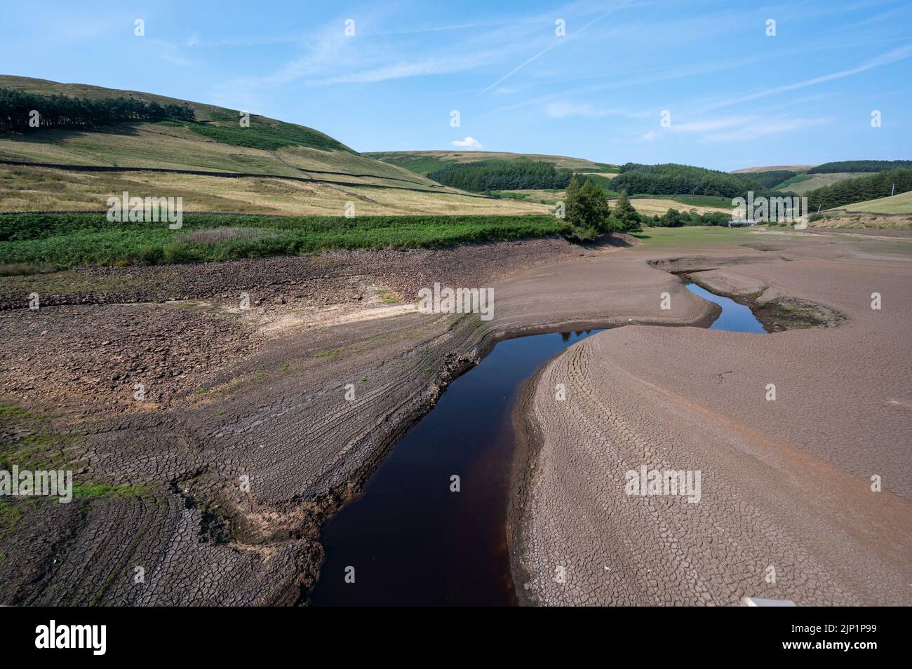 Low water levels at Woodhead Reservoir in Longdendale, Derbyshire, August heatwave, 2022 Stock Photo