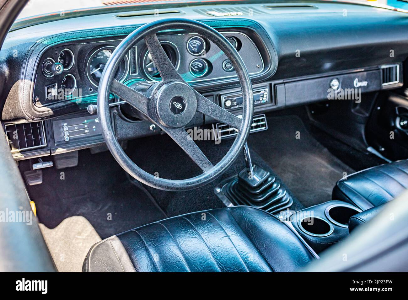Details more than 108 camaro 69 interior best