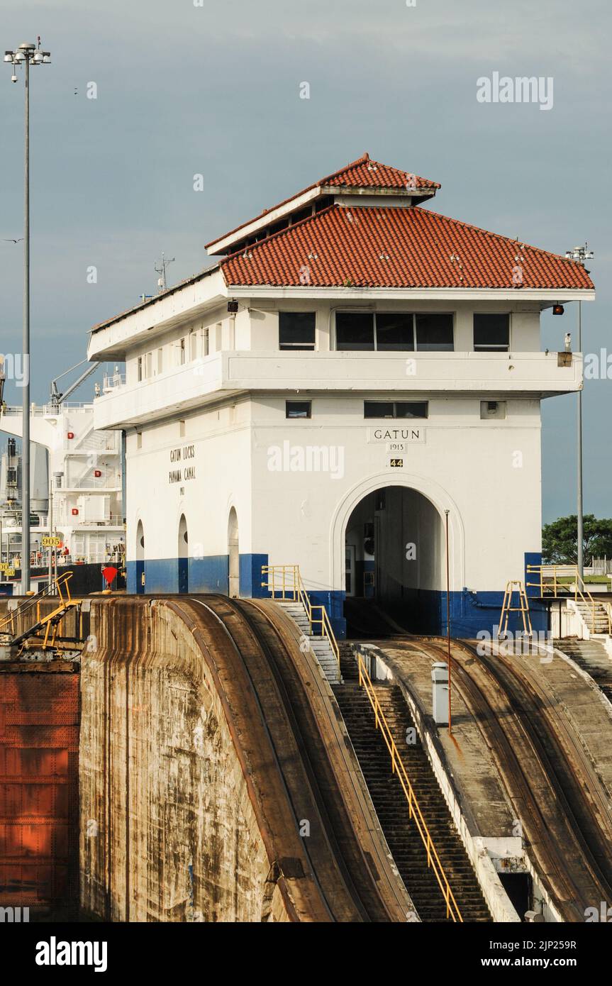 Princess cruises panama canal hi-res stock photography and images - Alamy