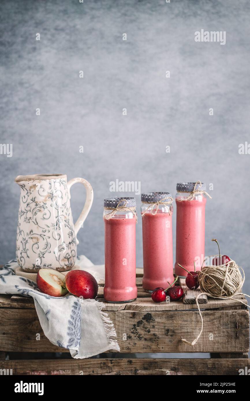 smoothie, milkshake, nektarinen-milchshake, smoothies, milkshakes Stock ...