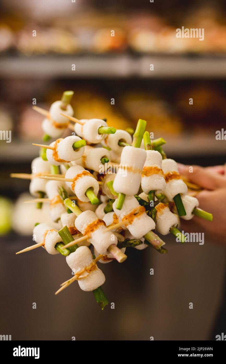halloumi, barbecue, streetfood, halloumis, barbecues Stock Photo Alamy