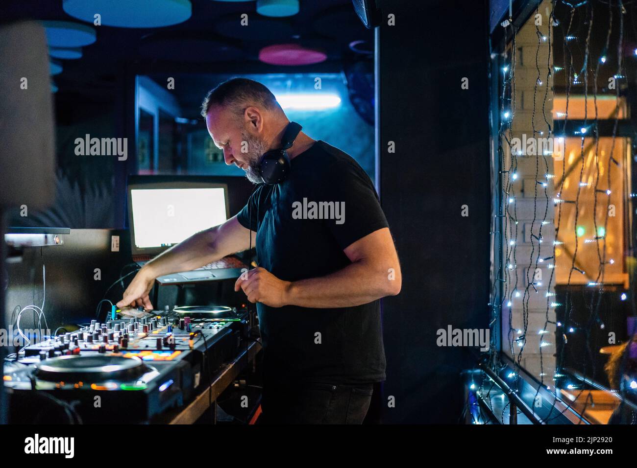 nightlife, party, dj, sound mixer, nightlifes, parties