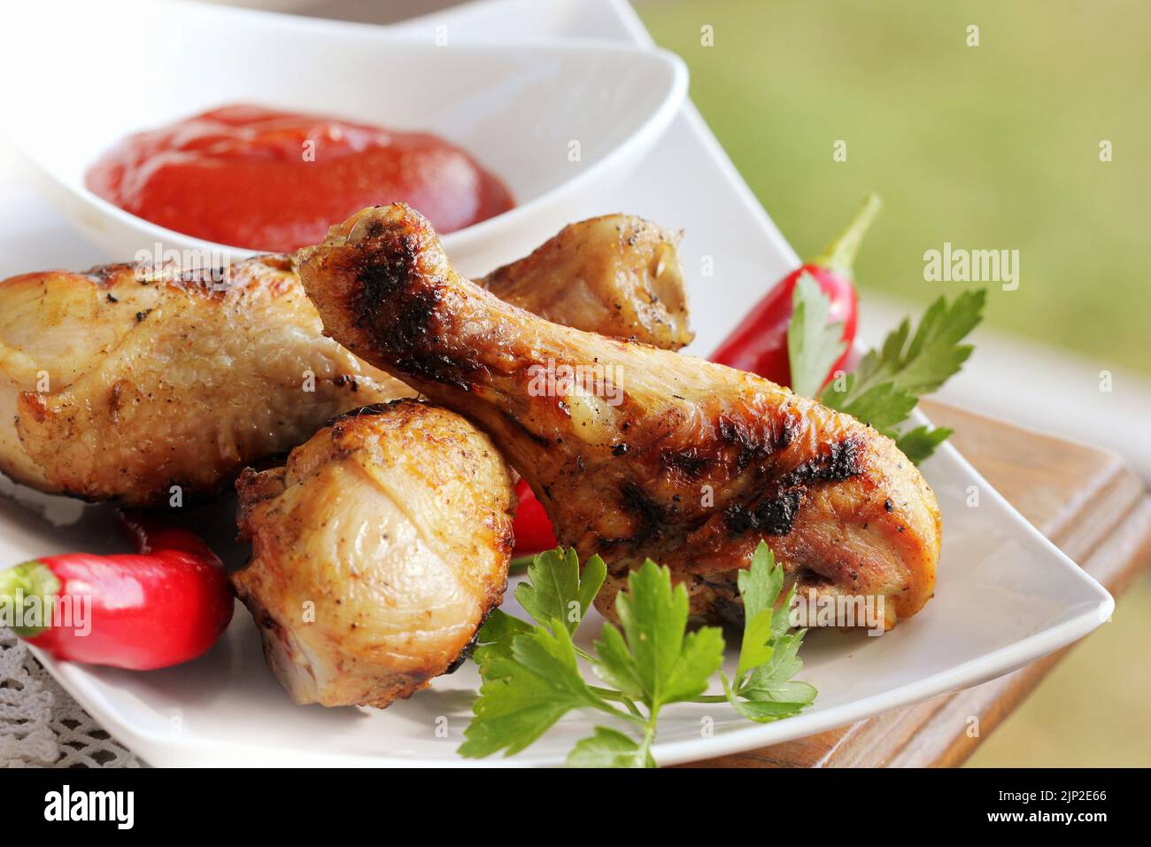 lunch, hähnchenschlegel, lunch time Stock Photo - Alamy