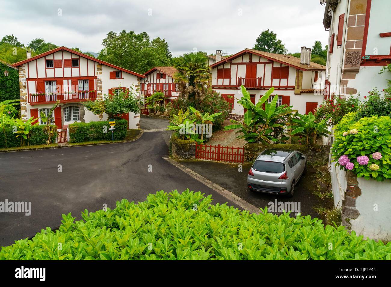 Typical basque architecture hi-res stock photography and images - Alamy