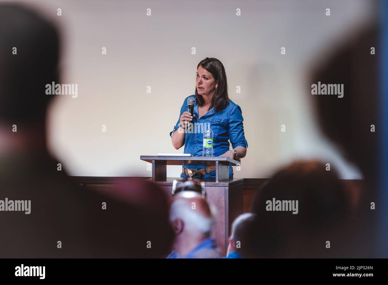 Danielle smith canada hi-res stock photography and images - Alamy