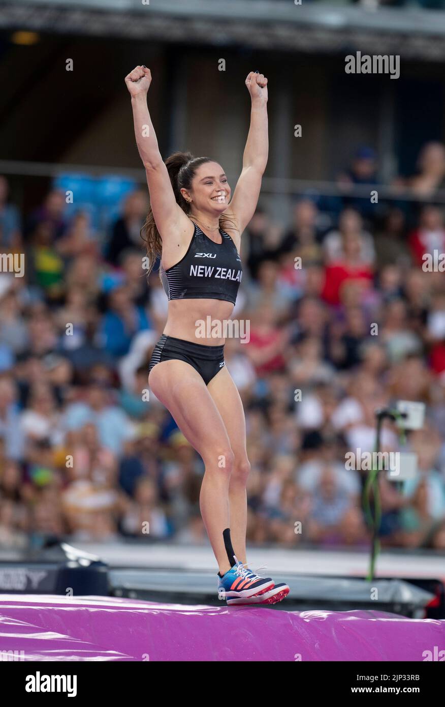 Imogen Ayris Of New Zealand Competing In The Women S Pole Vault Final