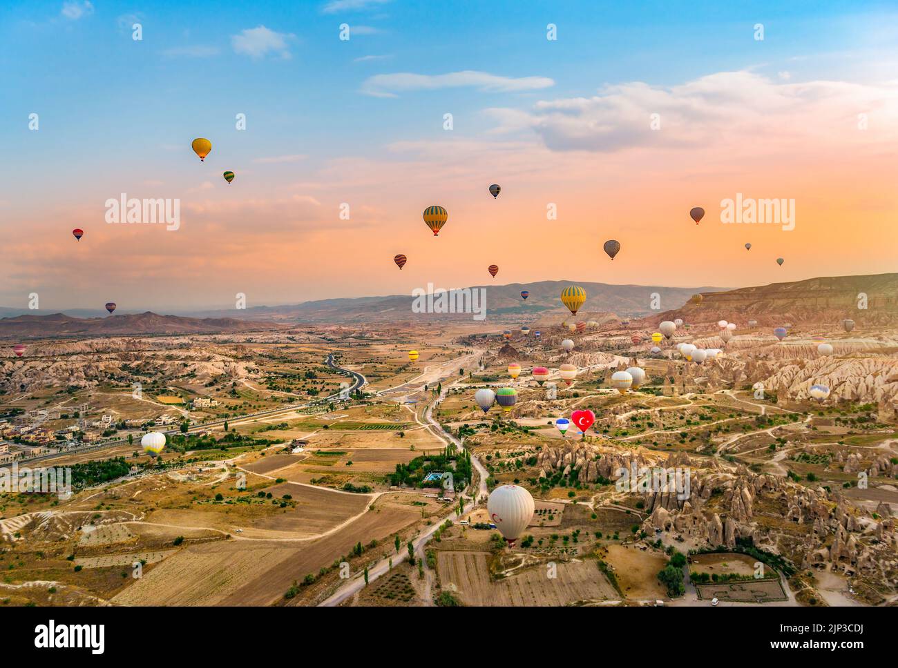 central anatolia, turkey, cappadocia, historischer nationalpark göreme