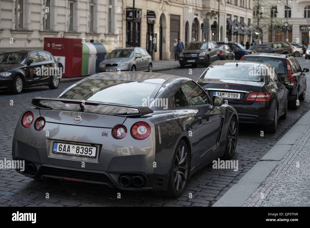 The cars parked on both sides of the road Stock Photo - Alamy