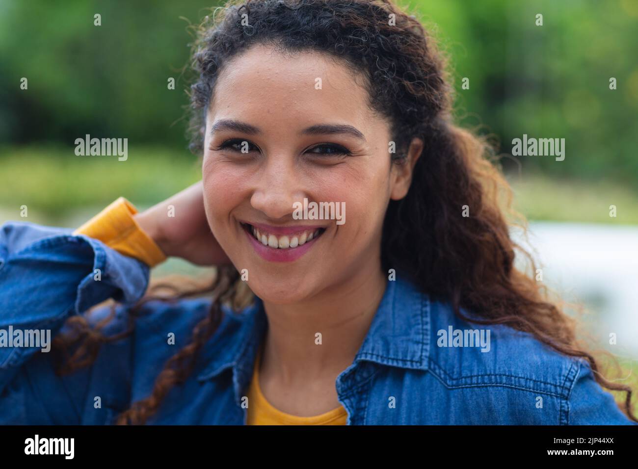 Pretty woman long hair hi-res stock photography and images - Alamy