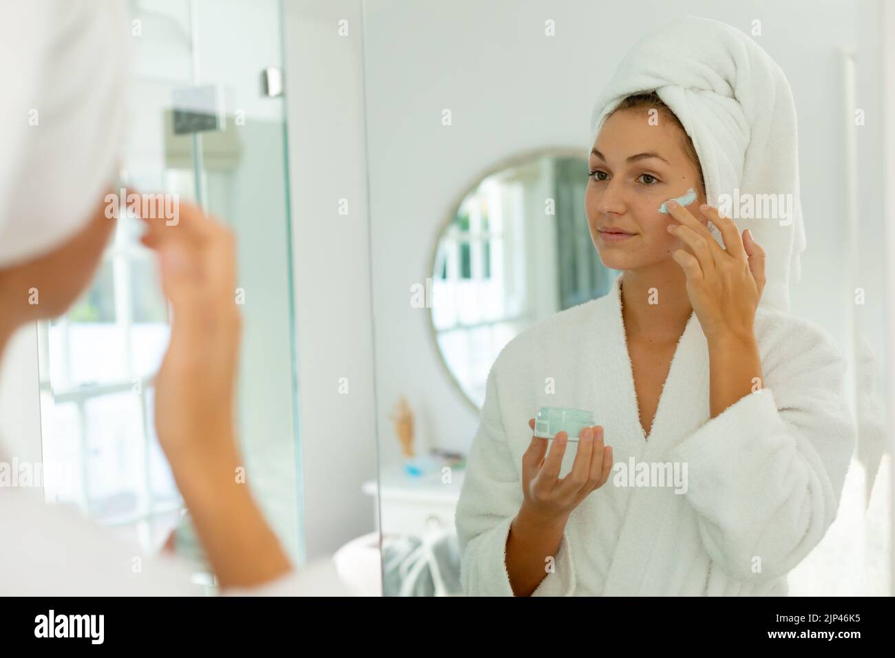 Beauty mask face smile not man hi-res stock photography and images - Alamy