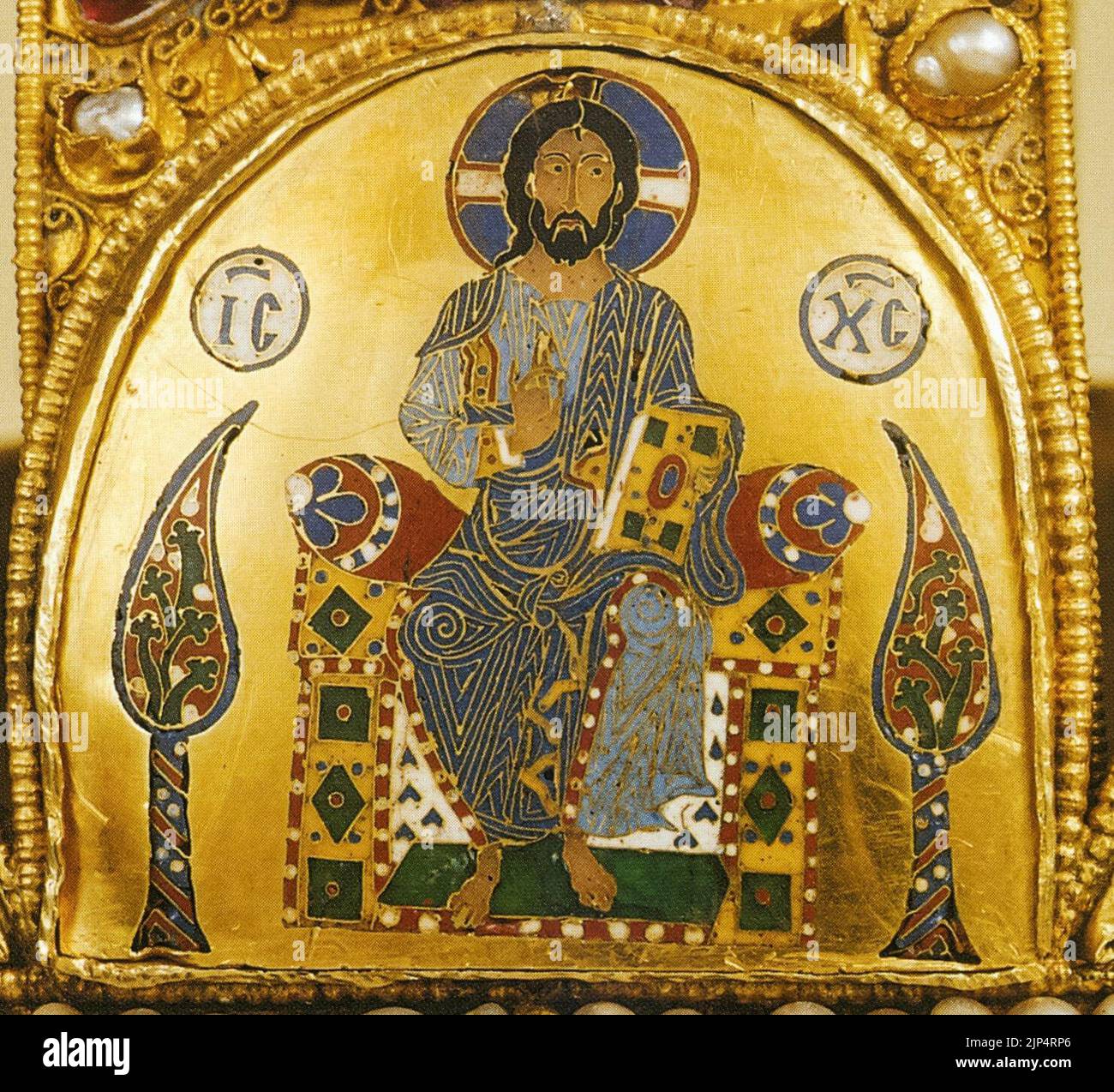Hungarian holy crown hi-res stock photography and images - Alamy