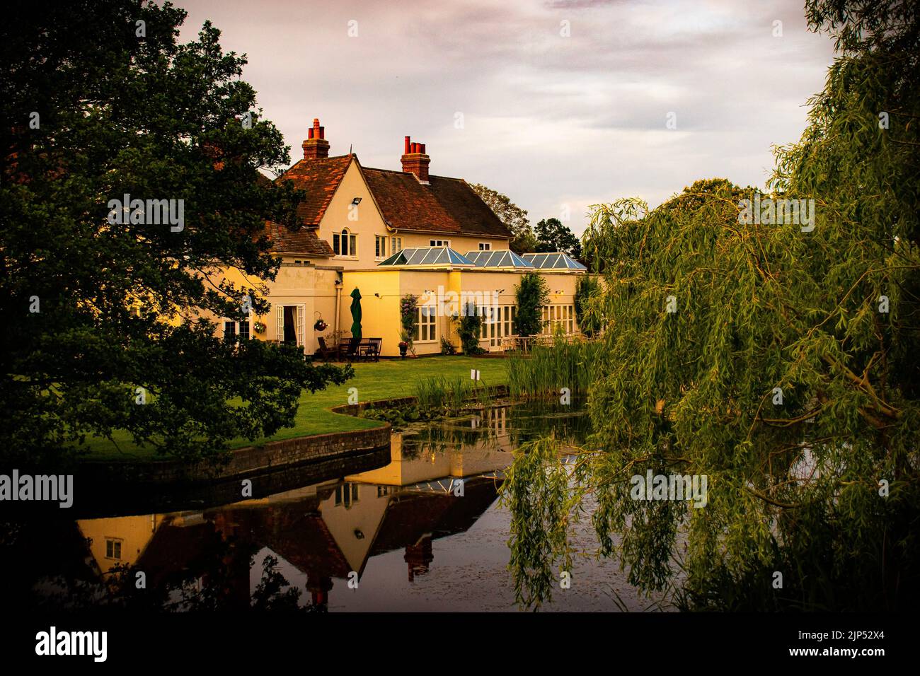 Beautiful lake house on hi-res stock photography and images - Alamy