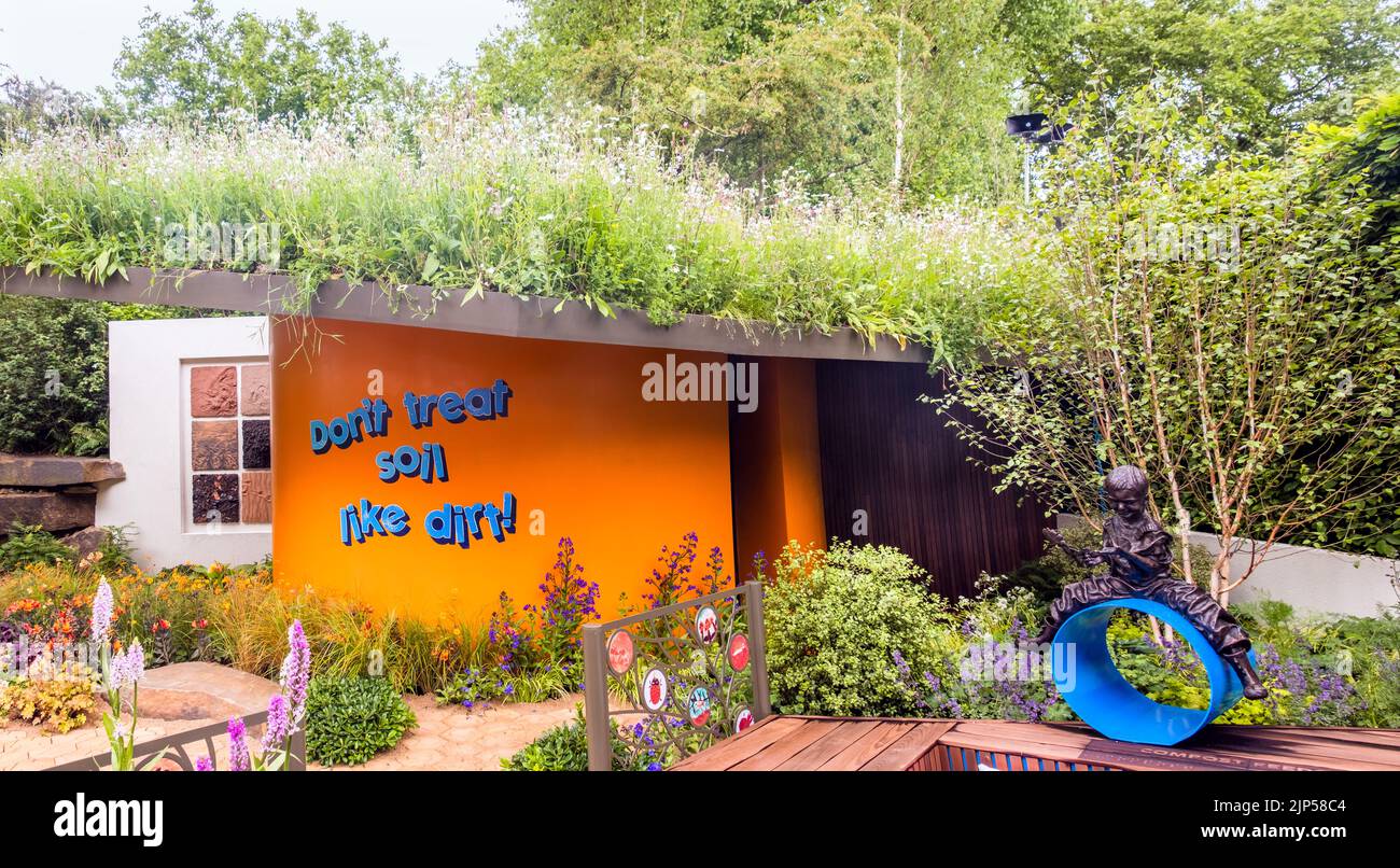The New Blue Peter Garden - Discover Soil at the Chelsea Flower Show 2022 designed by Juliet Sargeant. Stock Photo