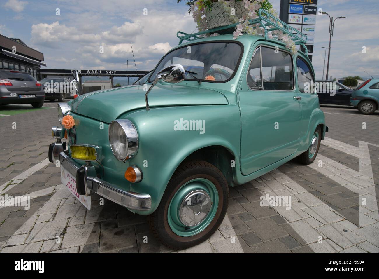 Mini vintage car hi-res stock photography and images - Page 10 - Alamy