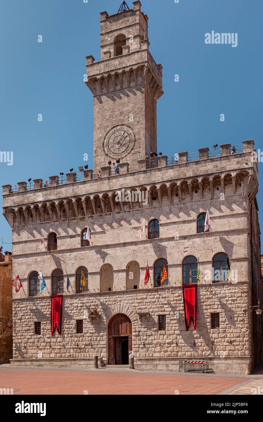 Comune di Montepulciano - Town Hall in Piazza Grande, Montepulciano, Tuscany, Italy Stock Photo