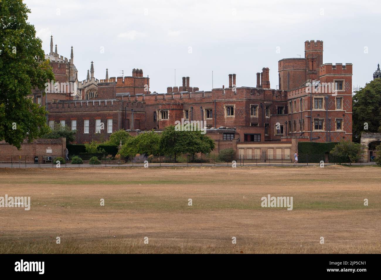 Eton, Windsor, Berkshire, UK. 15th August, 2022. In common with much of the UK, the heatwave and drought take their toll on the grounds of the public school, Eton College. Much needed rain is forecast for the week ahead and the South East is now officially in a drought. Credit: Maureen McLean/Alamy Live News Stock Photo