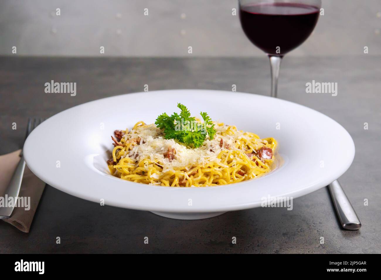Italian Spaghetti Carbonara Style With Red Wine Stock Photo Alamy